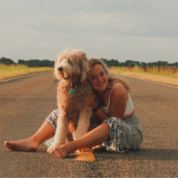 Meet your Posher, Kae - Picture 1 of 1